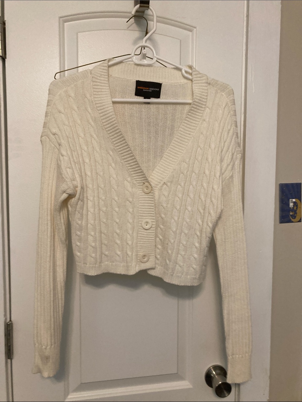 Banana Republic Cream Cable Knit V-Neck Cropped Cardigan
